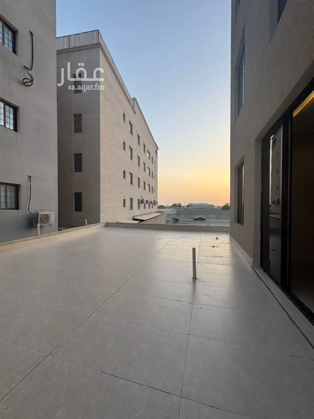 شقة 4 غرف في الحمرا 2