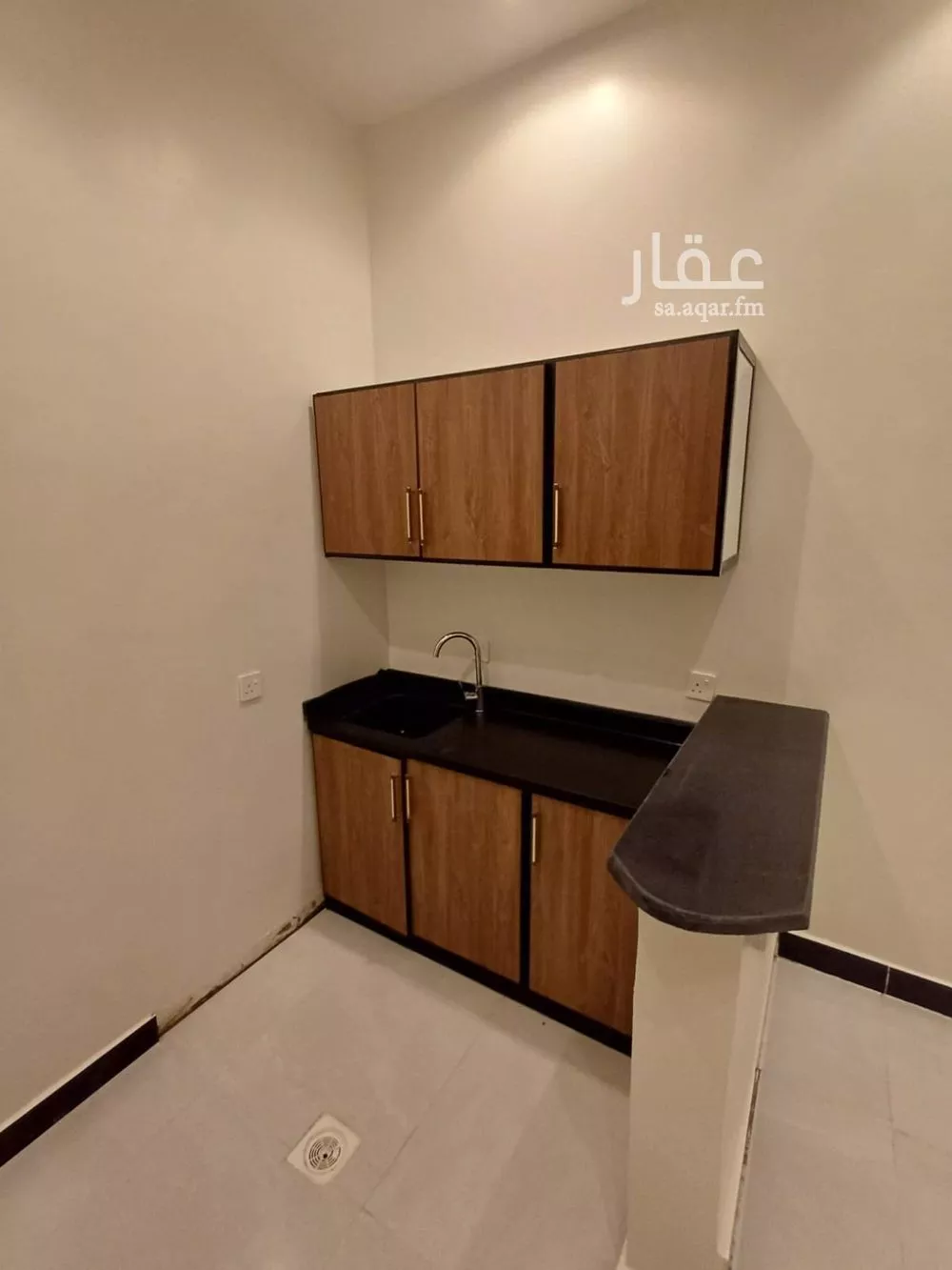 شقة 1 غرف في العليا 4