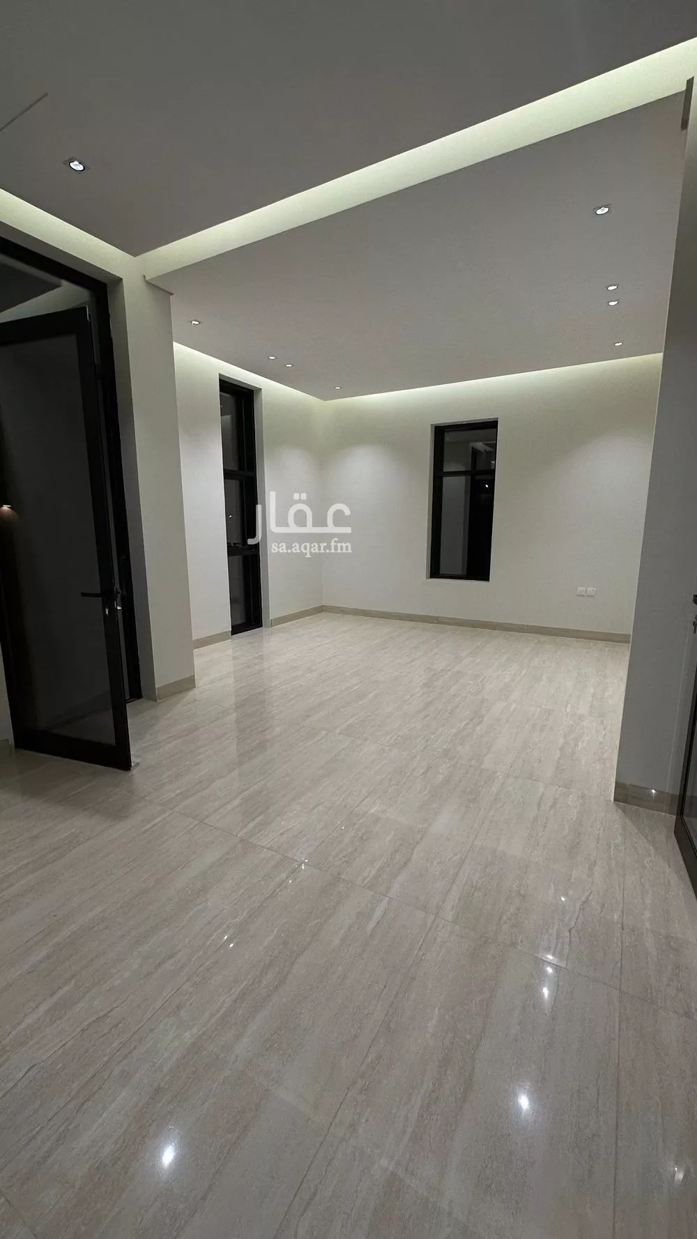 فيلا 7 غرف في المهدية 5