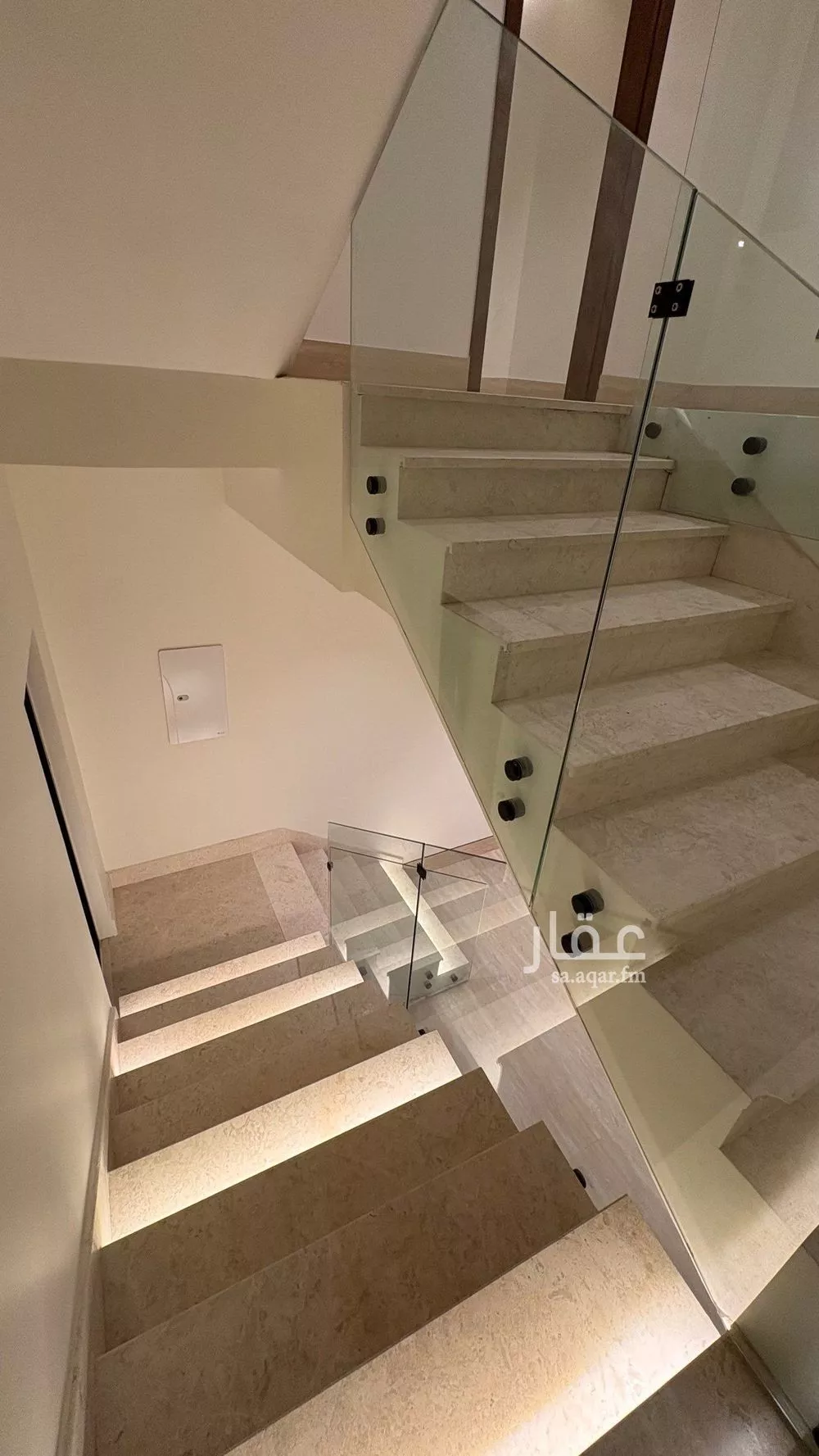 فيلا 6 غرف في المهدية 5