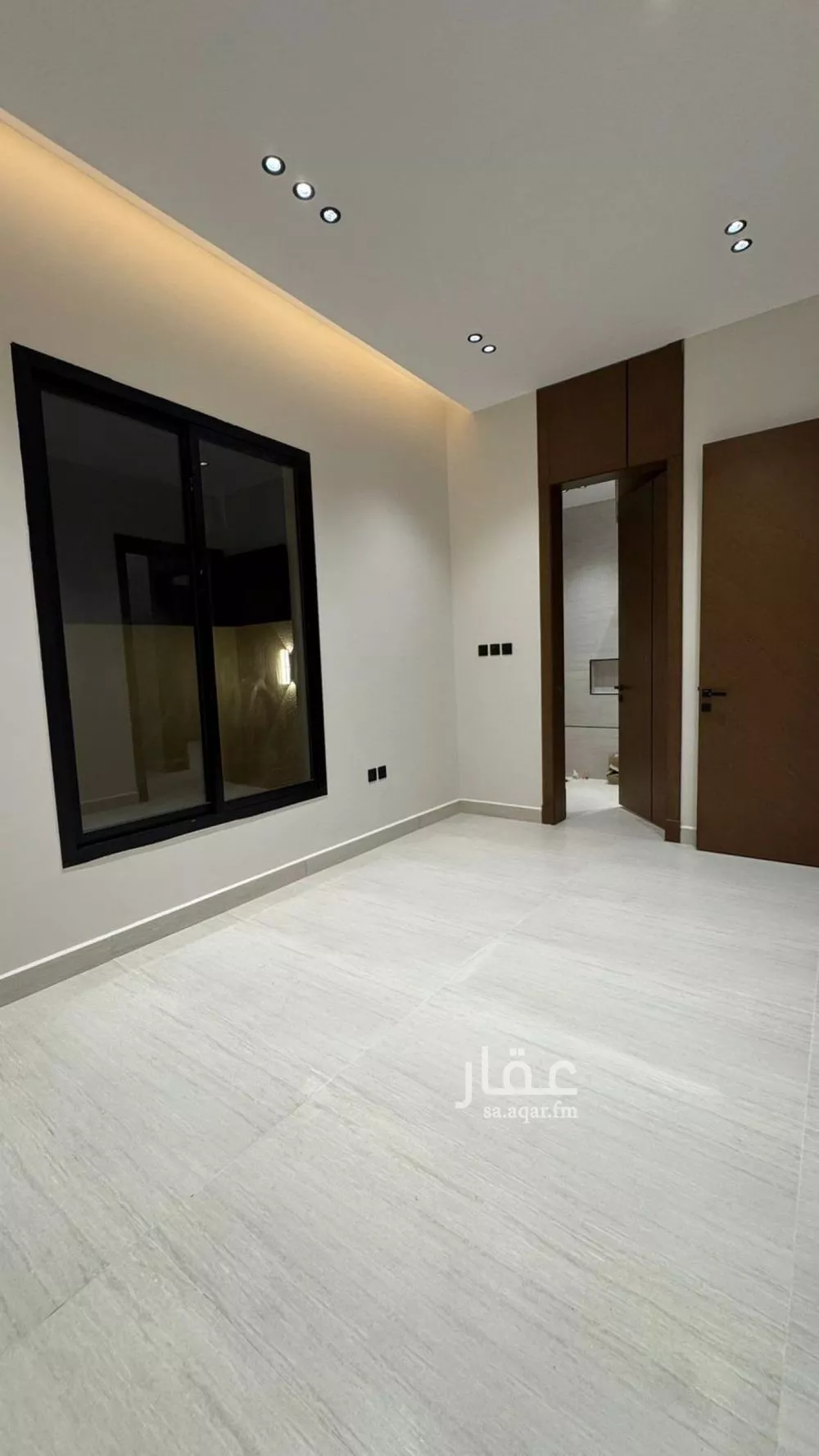 فيلا 6 غرف في المهدية 5