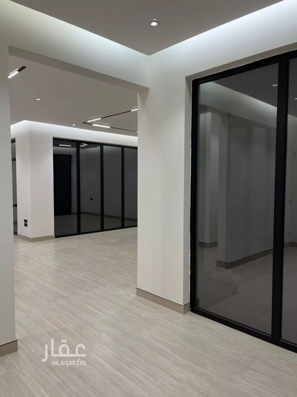 فيلا 6 غرف في المهدية 5