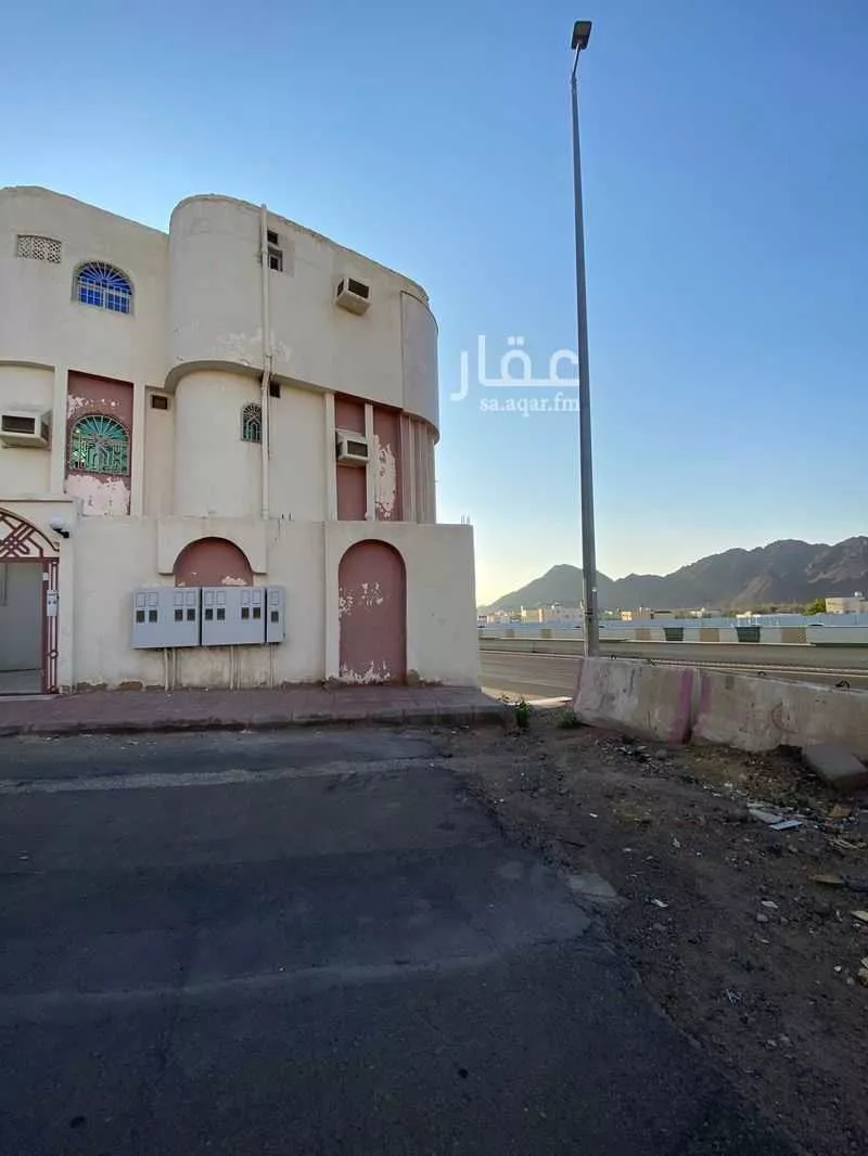 578 sqm building in Al Qaswa 2
