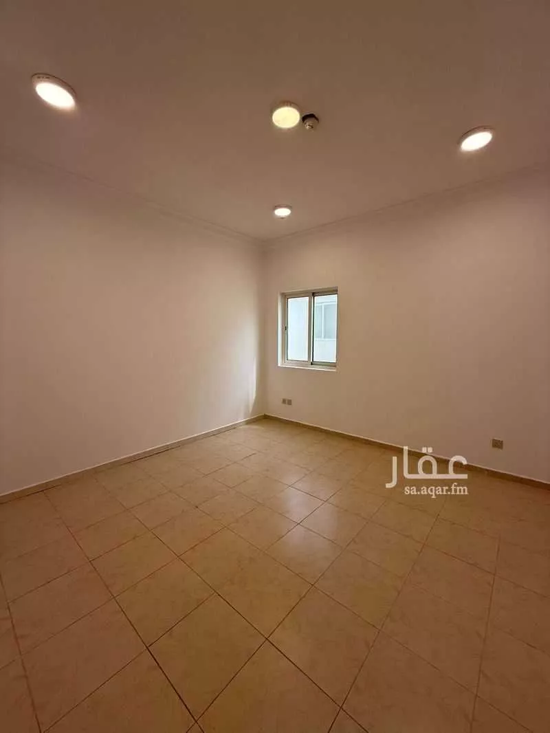 636 sqm building in Hajar 5