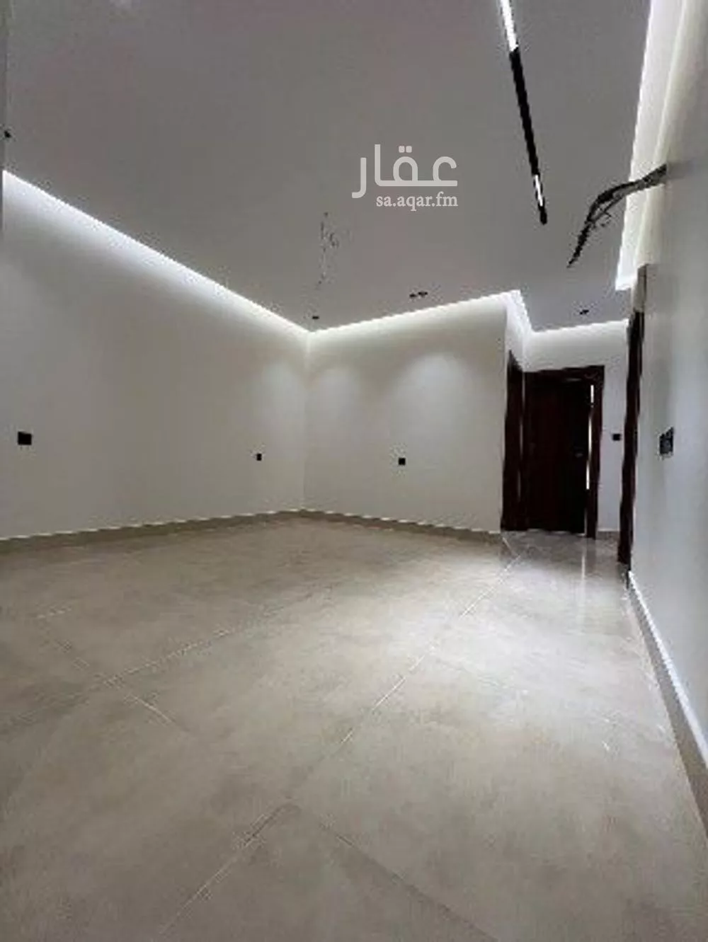 شقة 4 غرف في الروضة 4