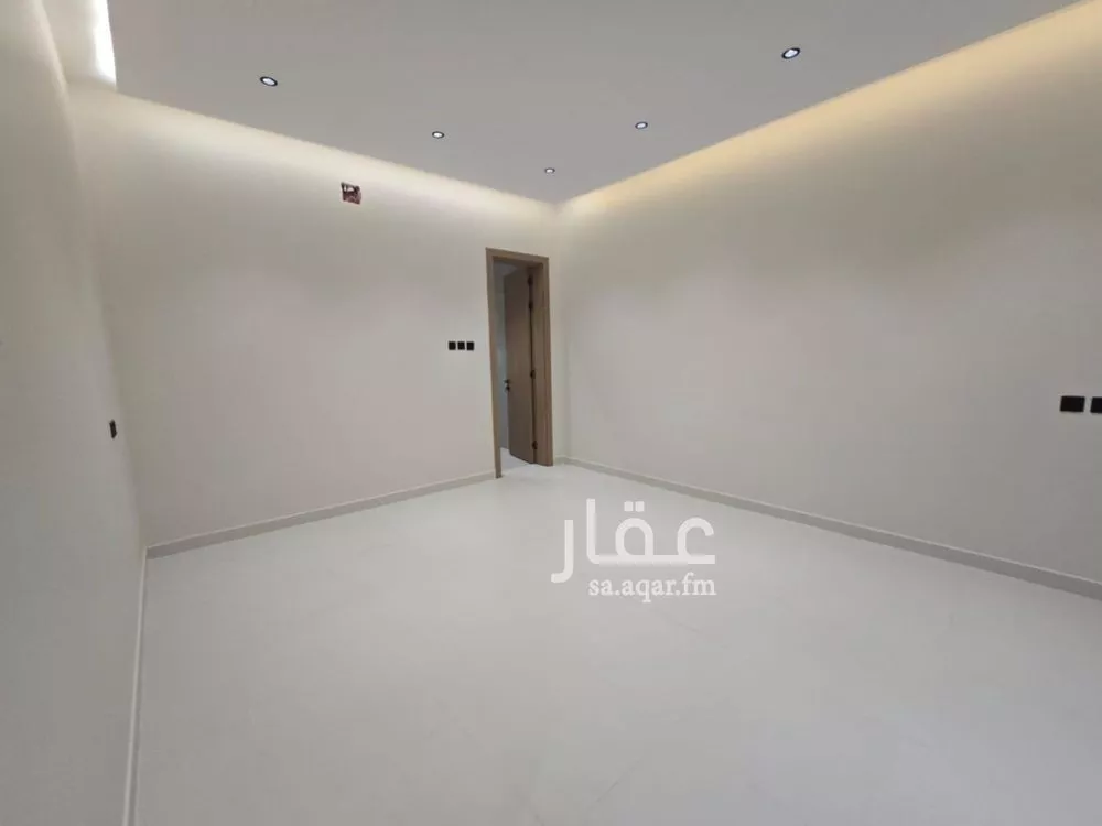 6 bedroom villa in Dhahrat Laban 3