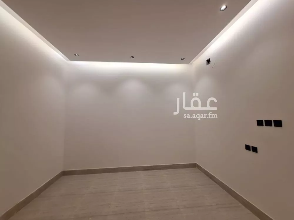 4 bedroom floor in Tuwaiq 3