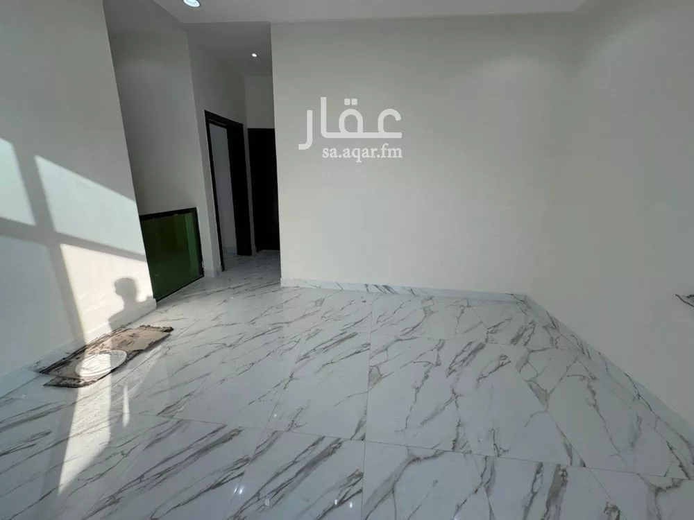 فيلا 6 غرف في العريجاء الغربية 4