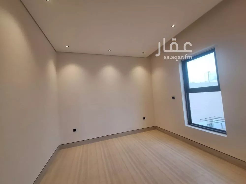 فيلا 6 غرف في المهدية 5