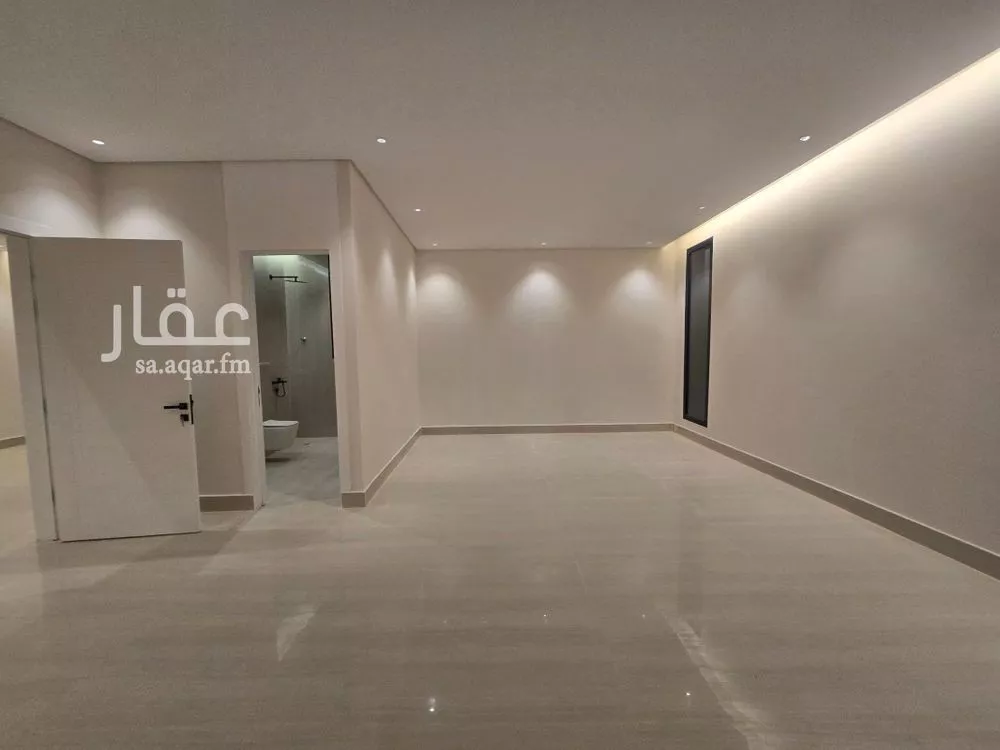 5 bedroom villa in Tuwaiq 2