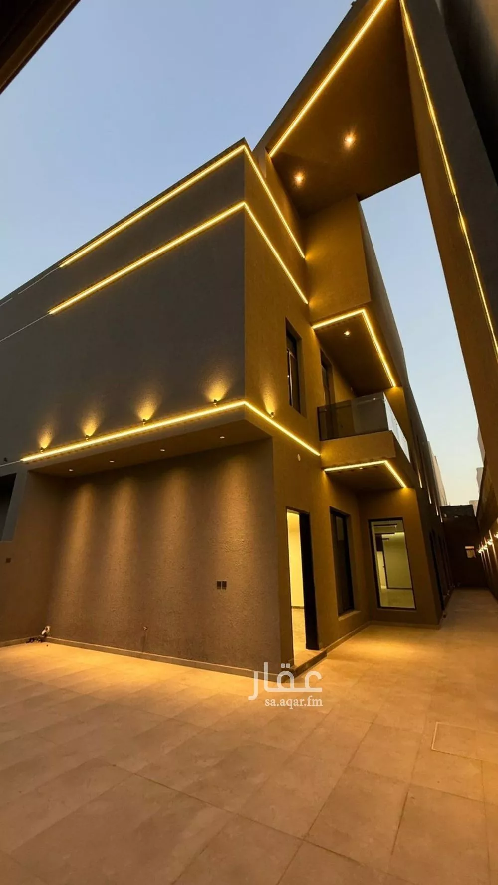 فيلا 5 غرف في عكاظ 4