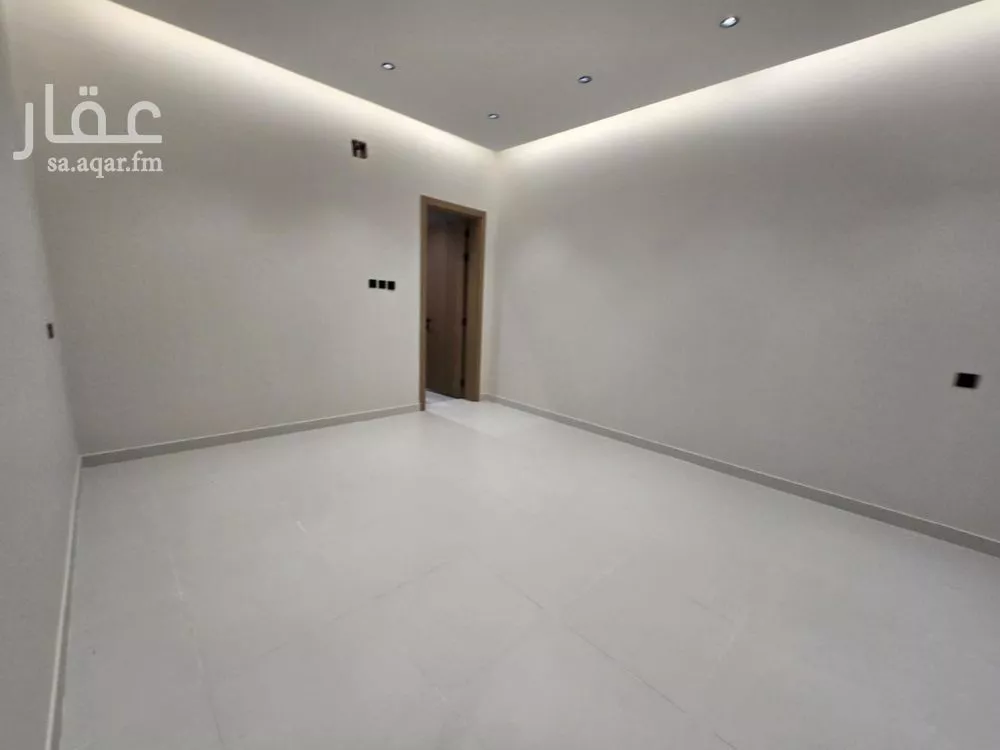 6 bedroom villa in Dhahrat Laban 4