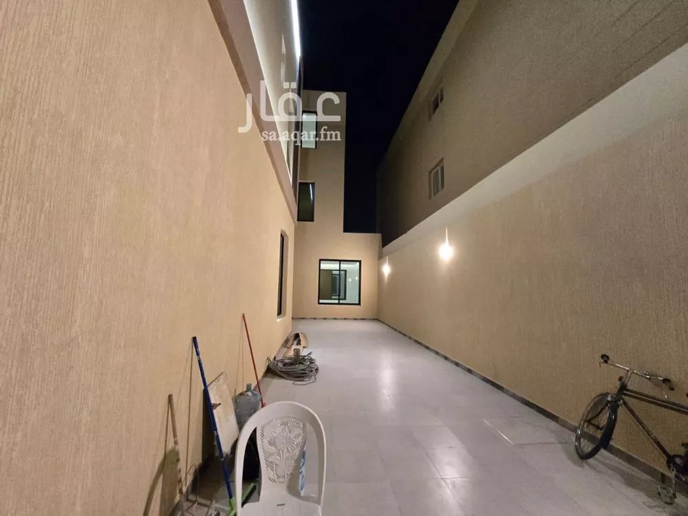 6 bedroom villa in Dhahrat Laban 1