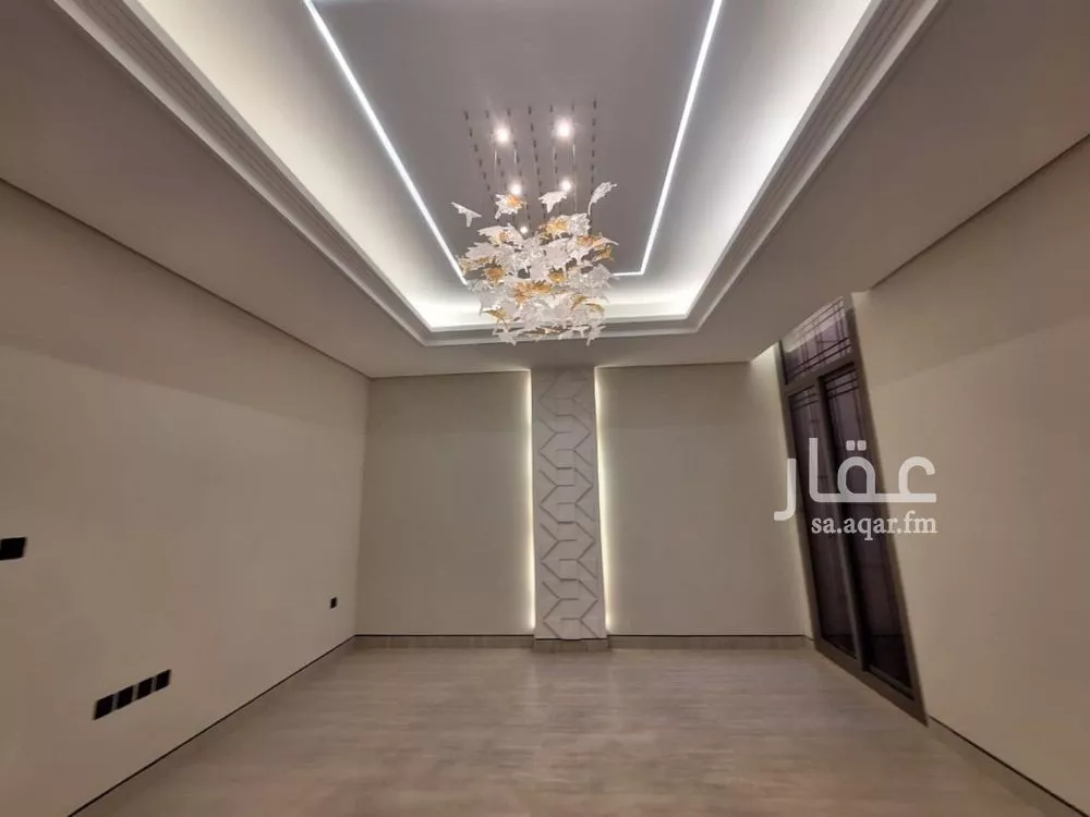 5 bedroom villa in Al Mahdiyyah 3