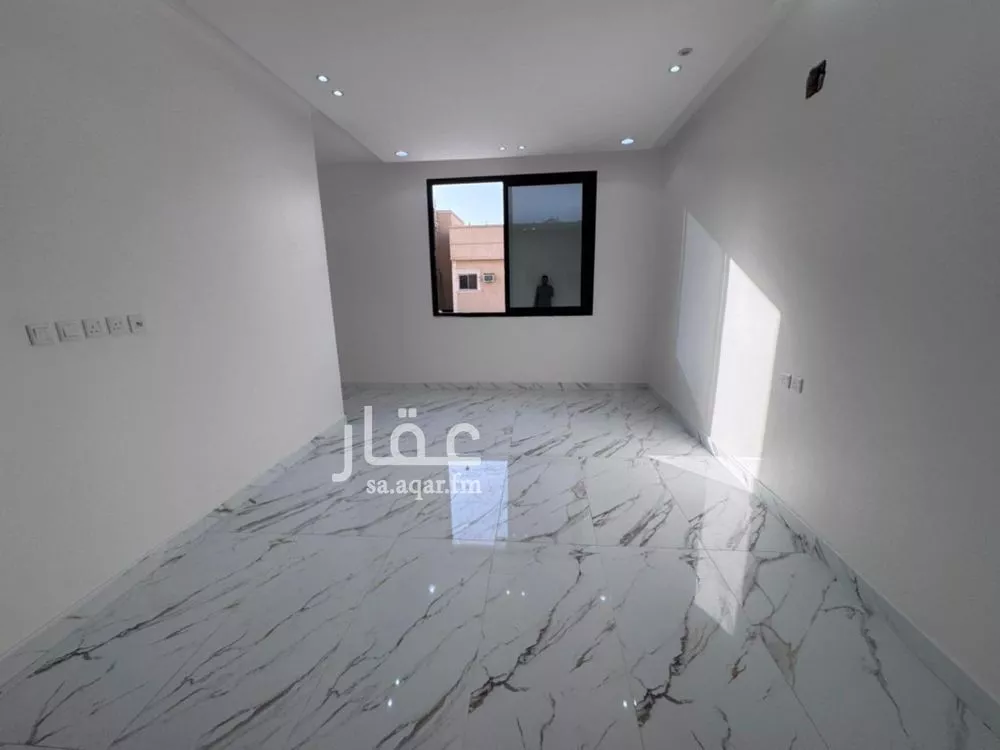 فيلا 6 غرف في العريجاء الغربية 2