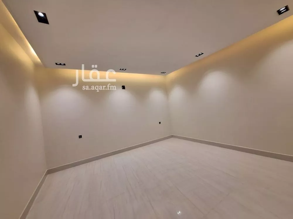 فيلا 5 غرف في المهدية 4