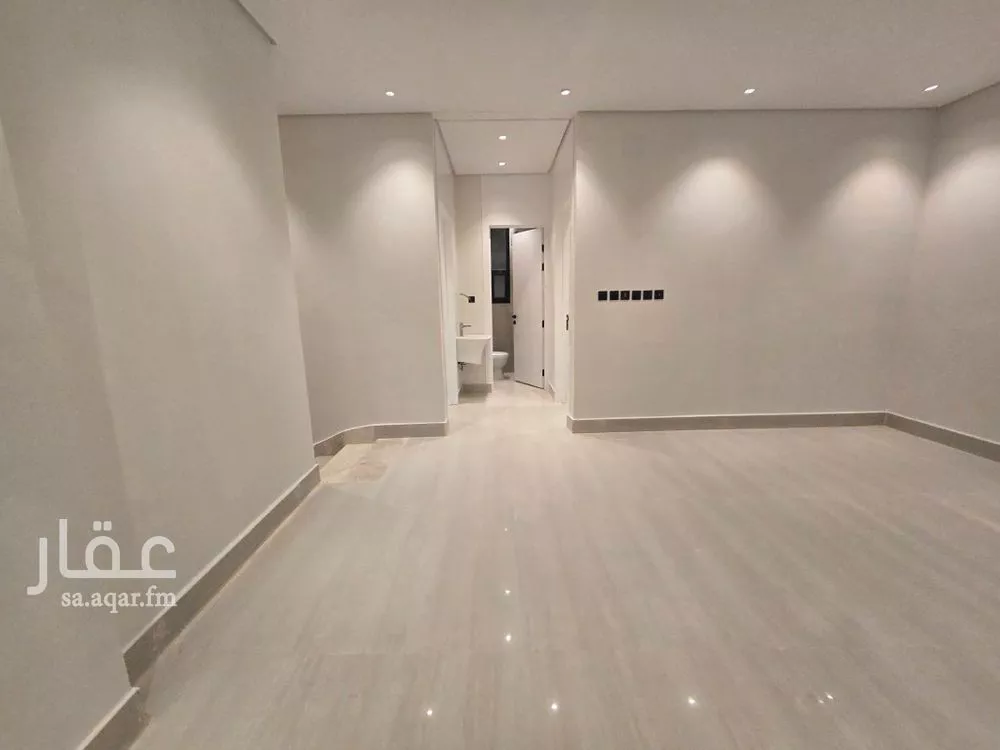 5 bedroom villa in Tuwaiq 5