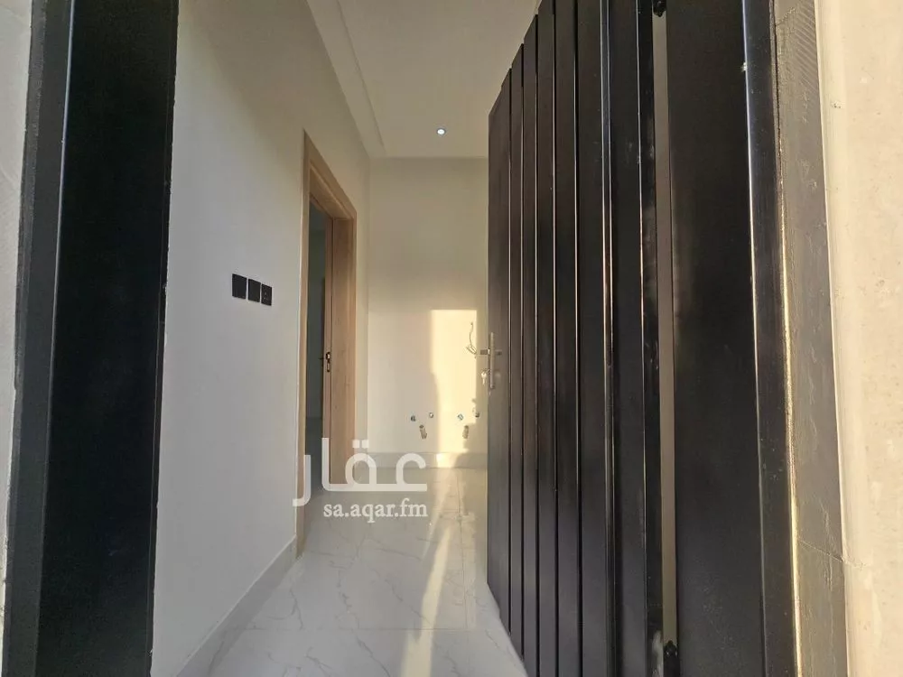 5 bedroom villa in Al Uraija Al Gharbiyah 5