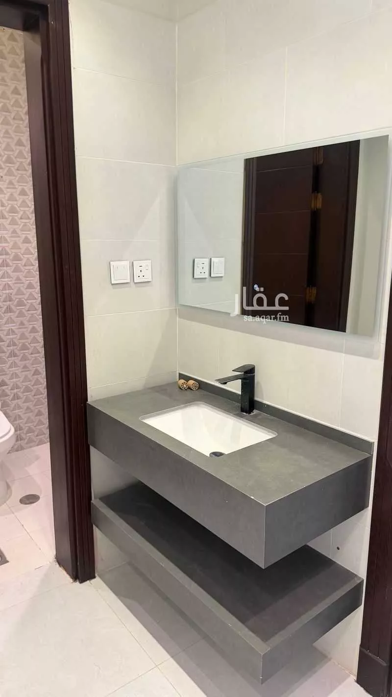 شقة 2 غرف في النزهة 5