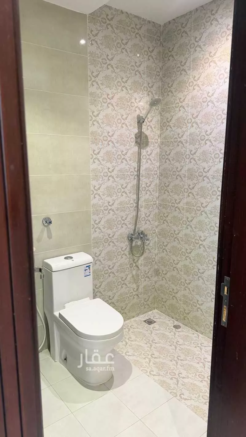 شقة 3 غرف في النزهة 5