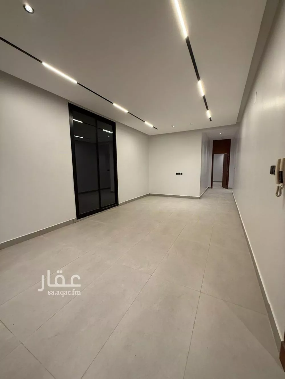 5 bedroom floor in Al Janadriyah 2