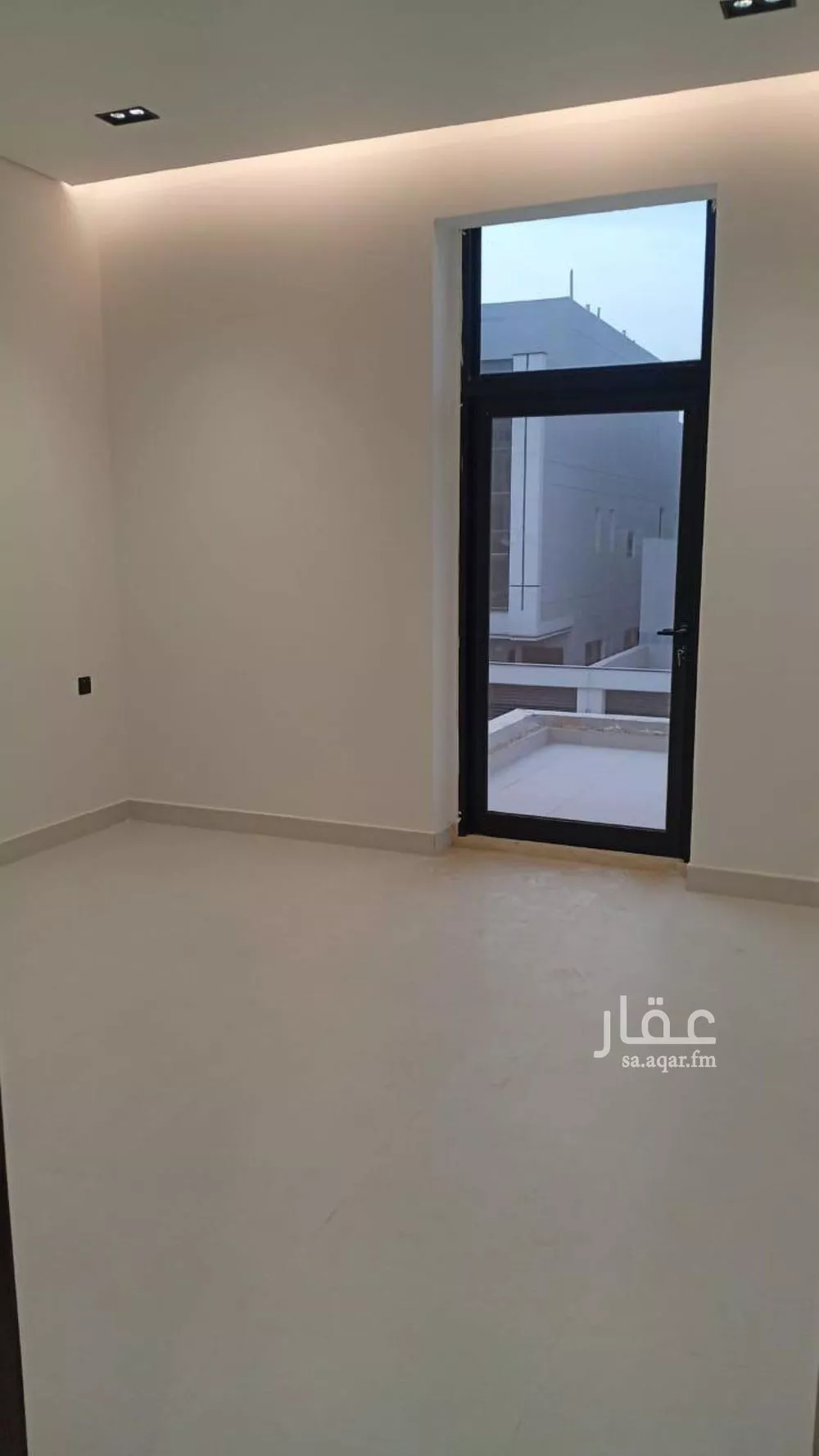 3 bedroom floor in Al Janadriyah 4