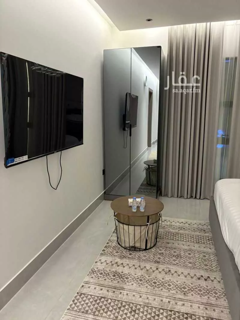 شقة 1 غرف في الحمرا 5