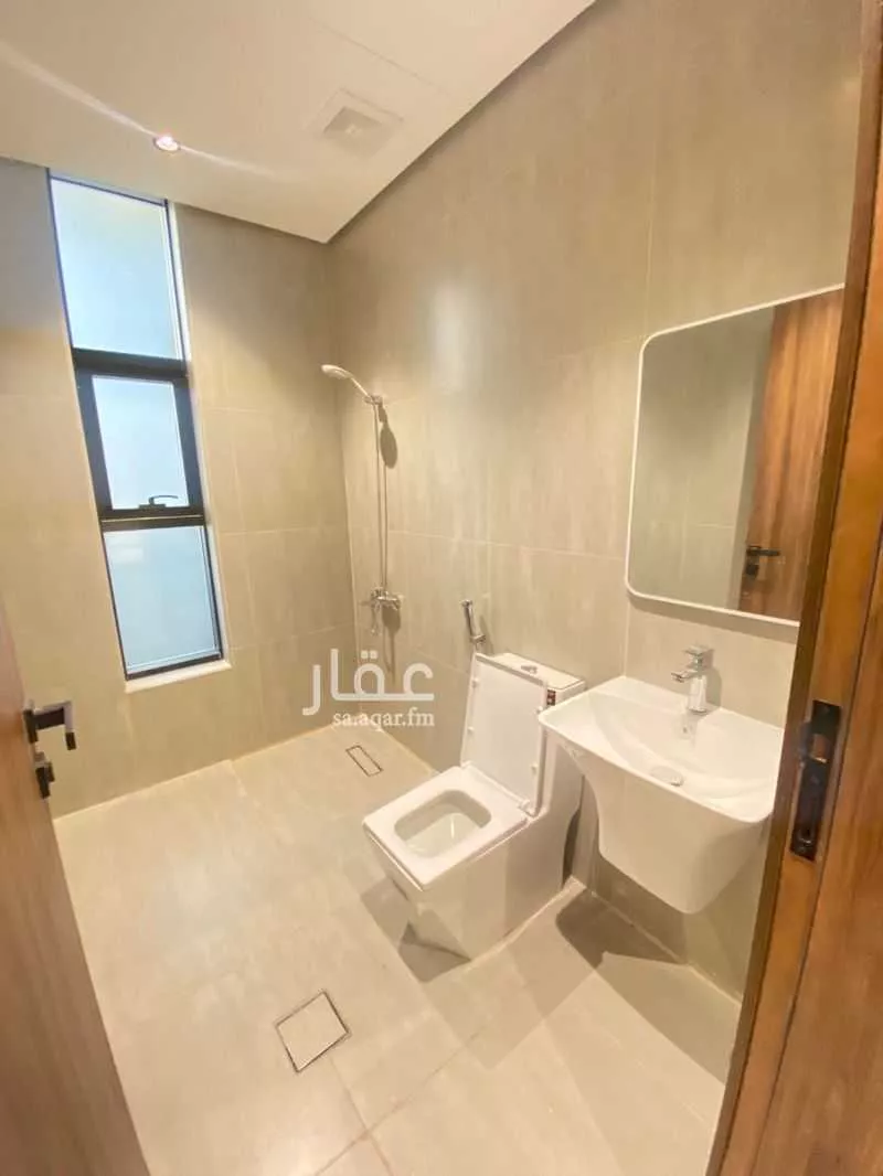 شقة 3 غرف في الحمرا 5