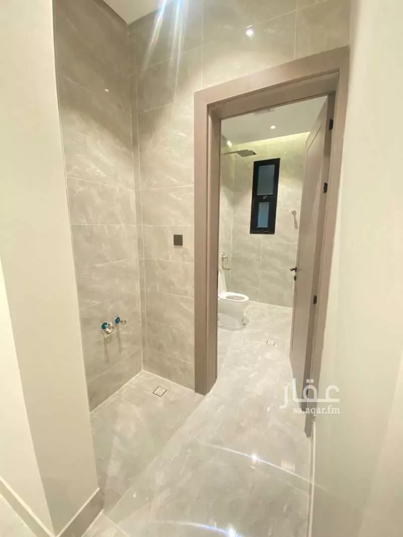 4 bedroom apartment in Al Hamra, Eastern Province 9