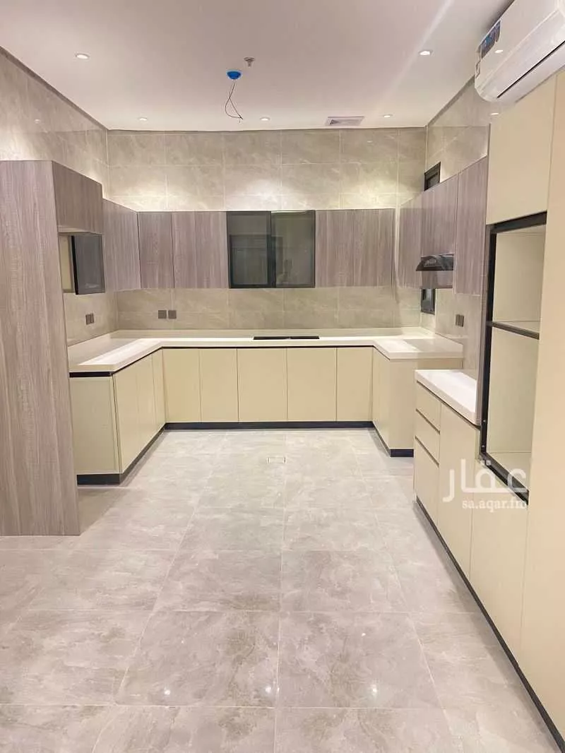 4 bedroom apartment in Al Hamra, Eastern Province 19