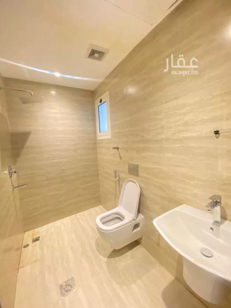 شقة 3 غرف في الحمرا 2