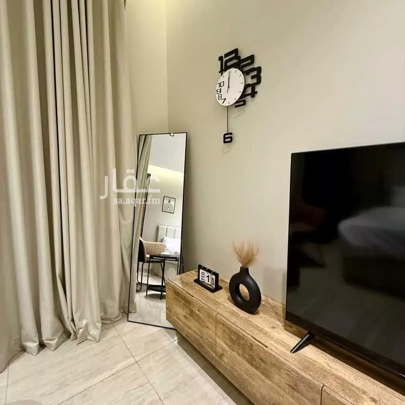 شقة 1 غرف في الحمرا 5