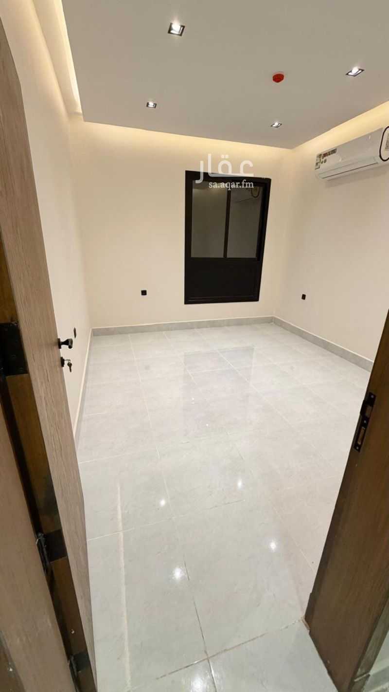 3 bedroom apartment in Al Hamra, Eastern Province 13