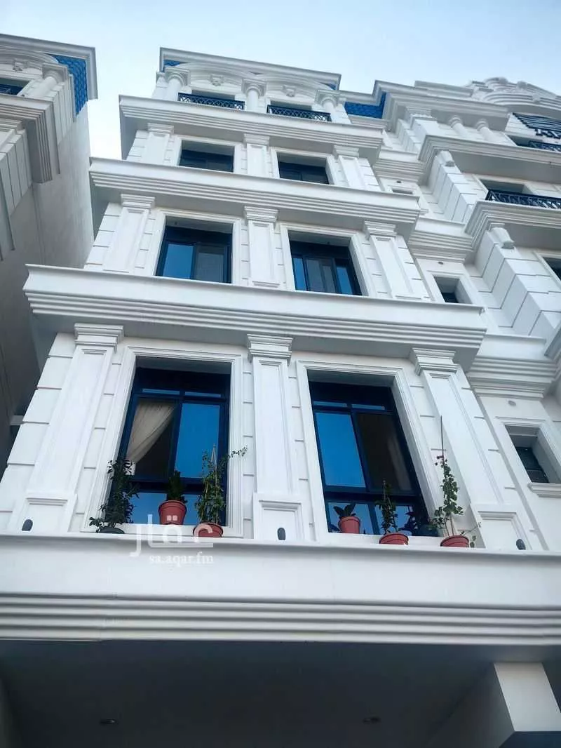 6 bedroom apartment in Al Manar