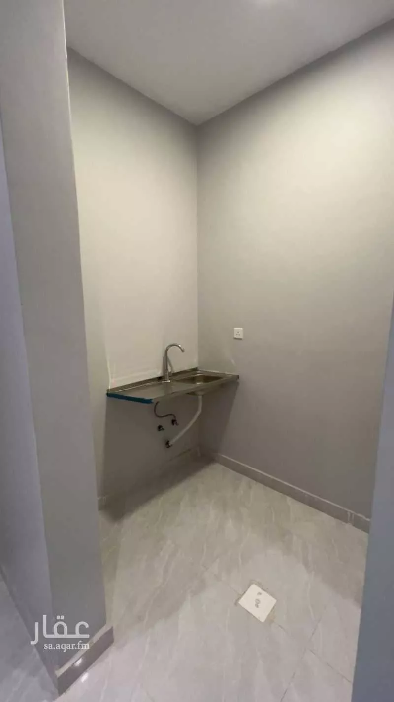 شقة 1 غرف في الشراع 4