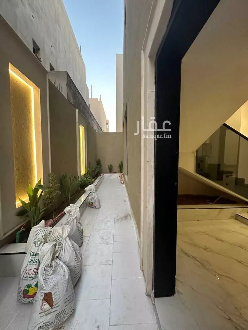 9 bedroom villa in Al Janadriyah 2