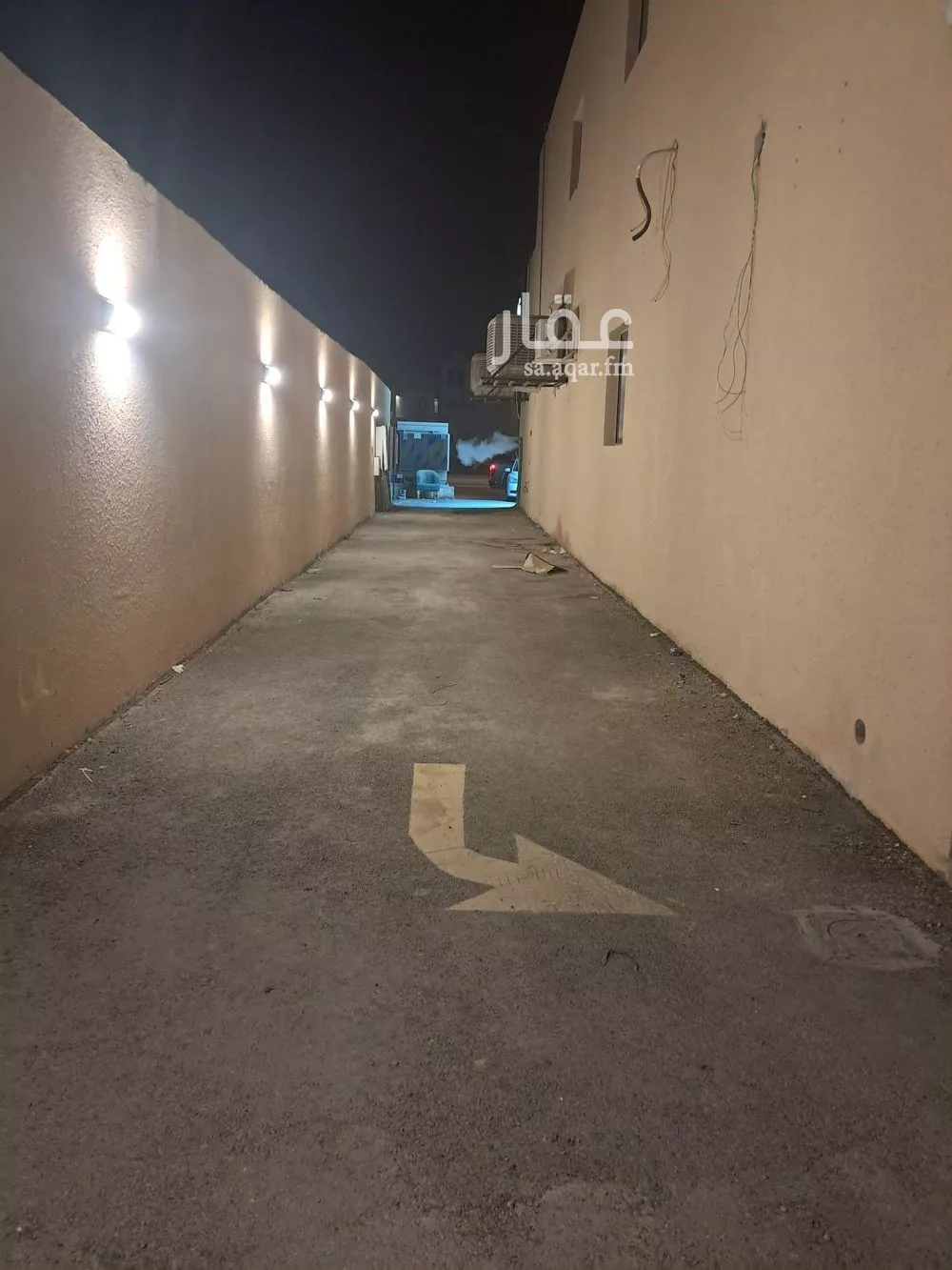 1600 sqm building in Al Rimal 3