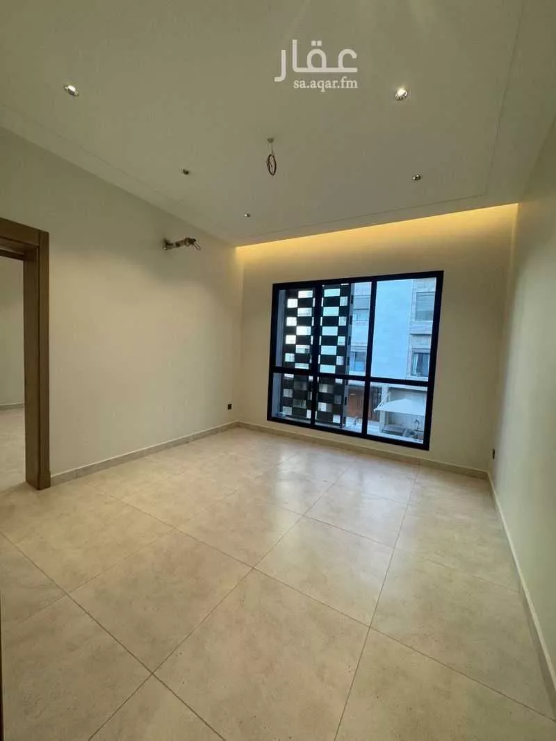 شقة 4 غرف في الروضة 5