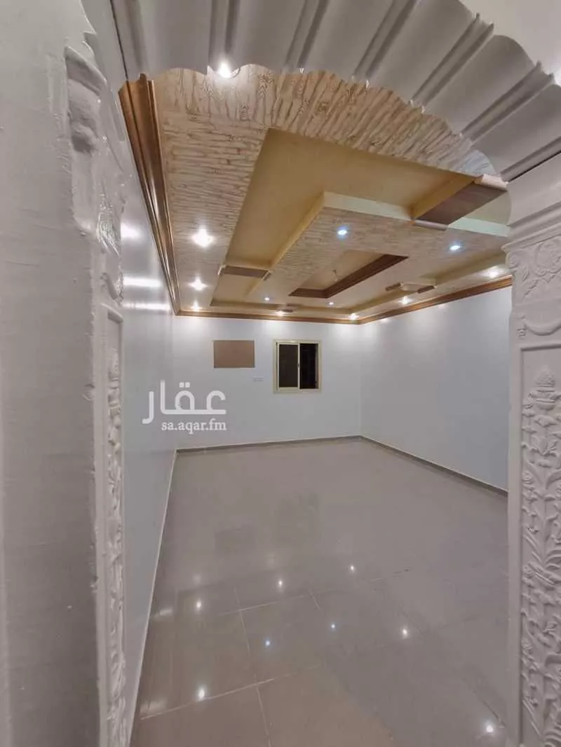 عمارة 673 م² في الدفاع 5