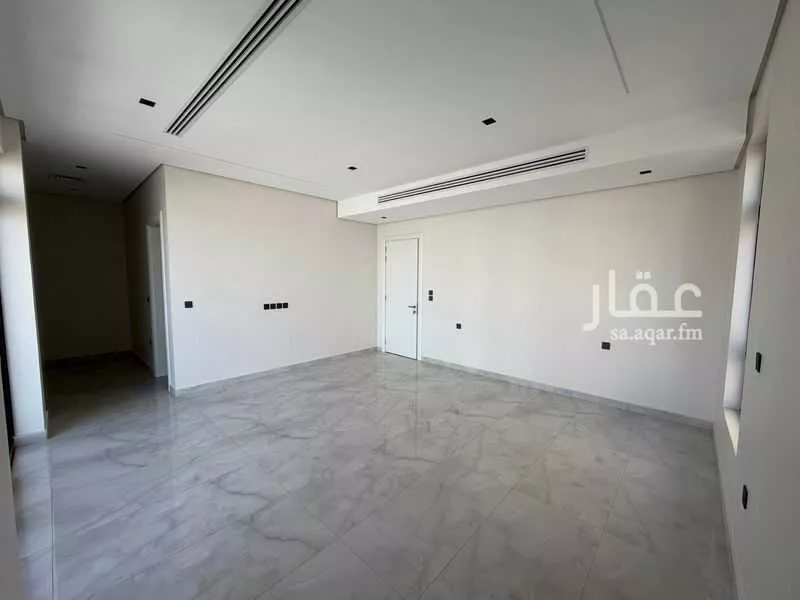 فيلا 5 غرف في السيف 2