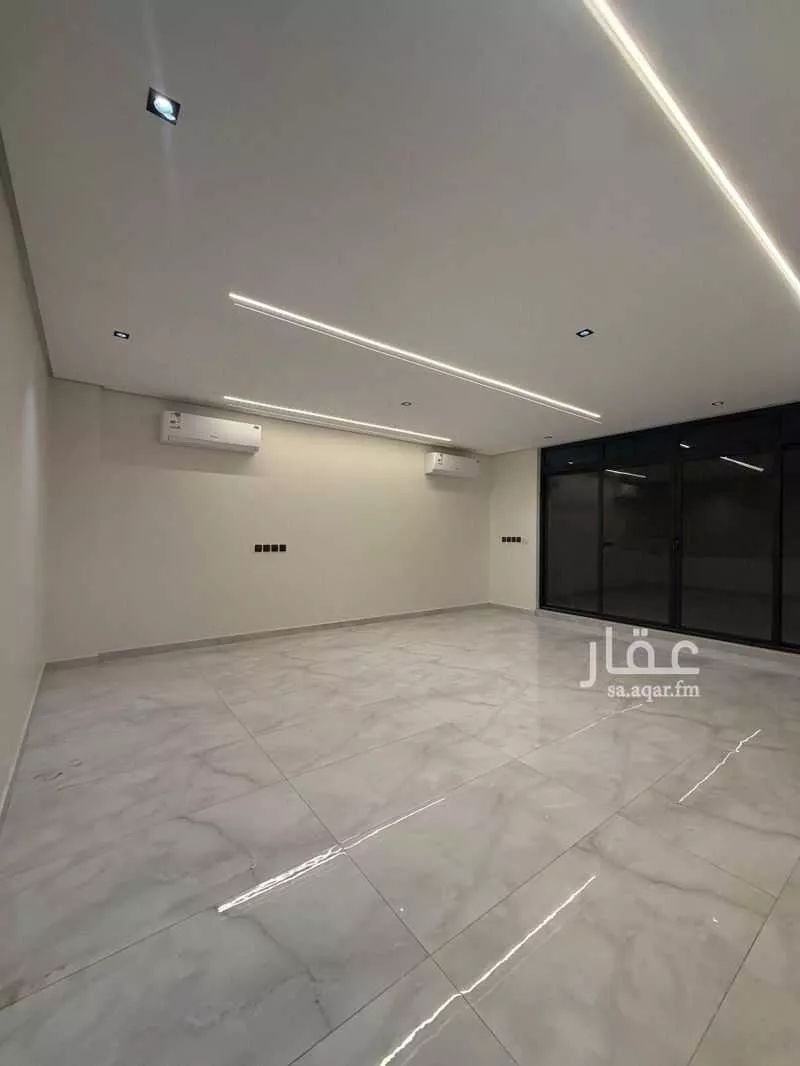 فيلا 8 غرف في الصدفة 2