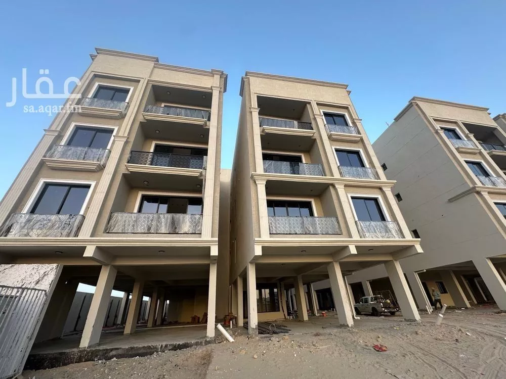 6 bedroom apartment in Al Rawdah 2