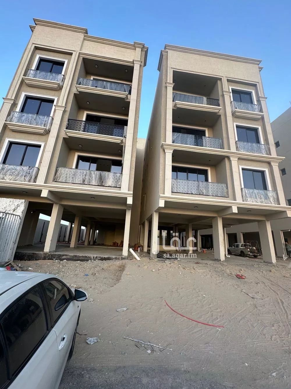 6 bedroom apartment in Al Rawdah 3
