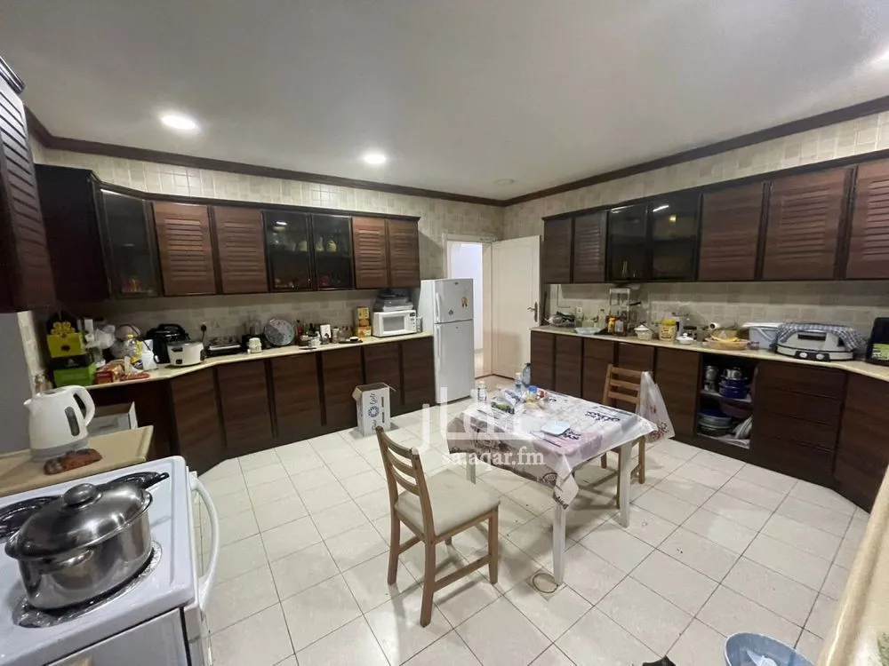 عقار 12 غرف في الجامعيين، الدمام 10