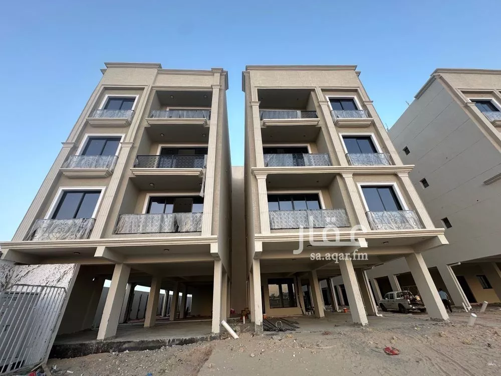 6 bedroom apartment in Al Rawdah 1