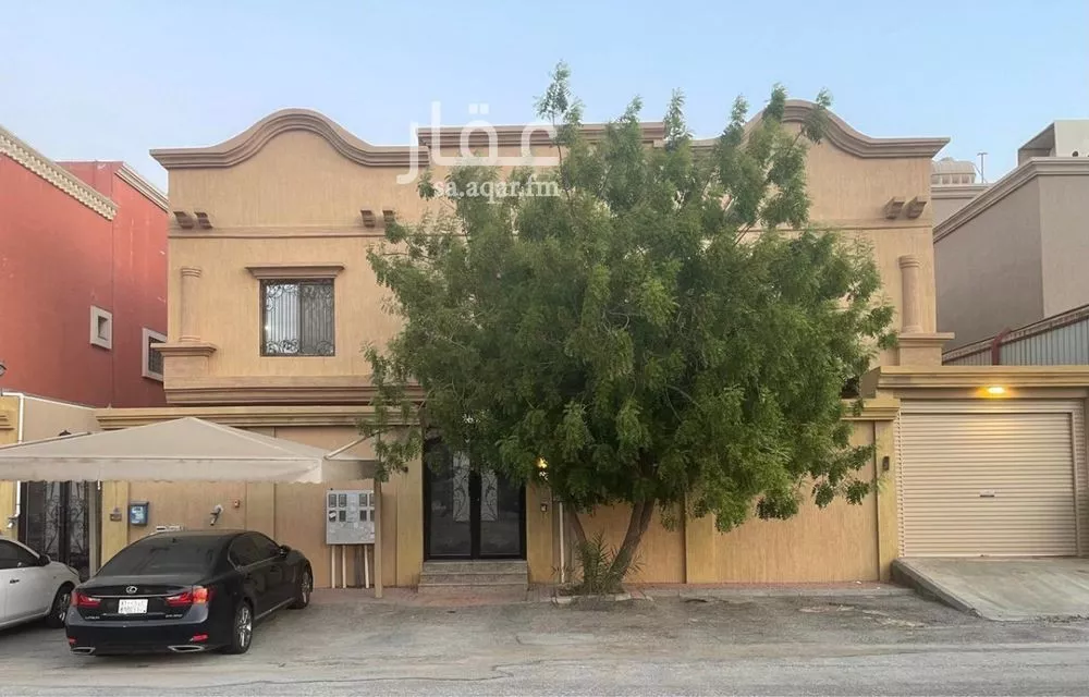 عمارة 500 م² في الجامعيين 1