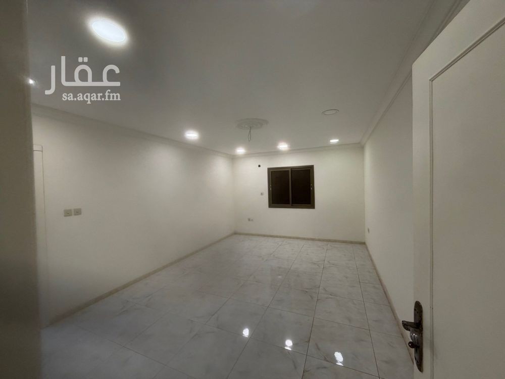 عقار 12 غرف في الجامعيين، الدمام 2