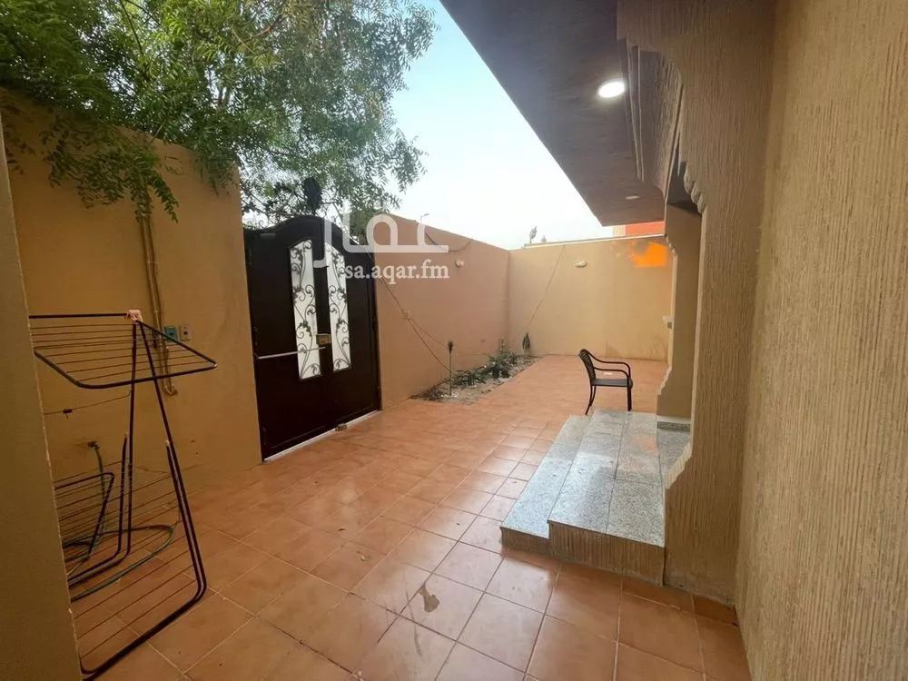 عمارة 500 م² في الجامعيين 3