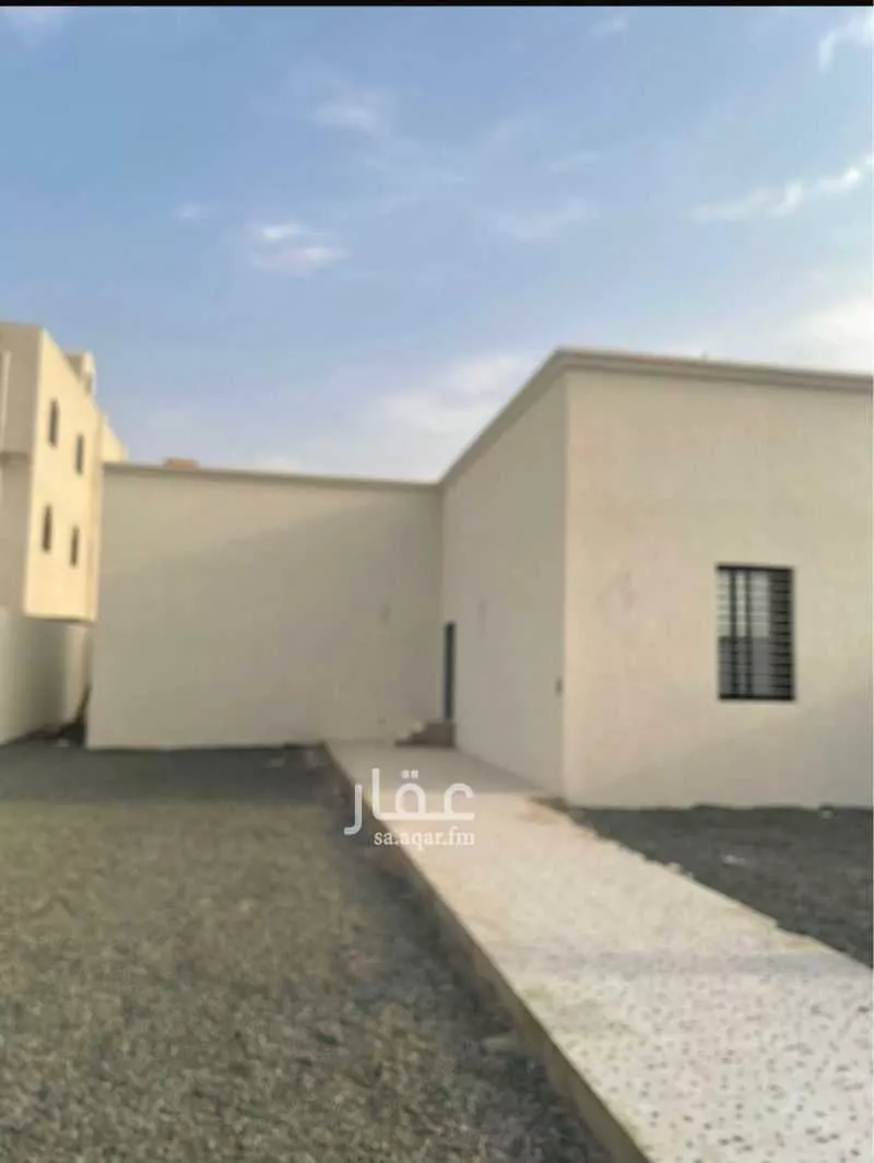 دور 5 غرف في الملك فهد 2