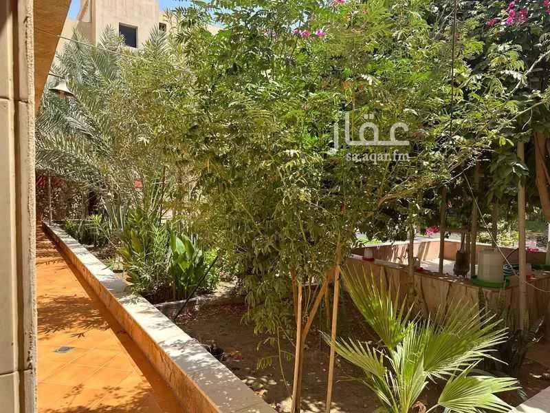 فيلا 15 غرف في الندى 2